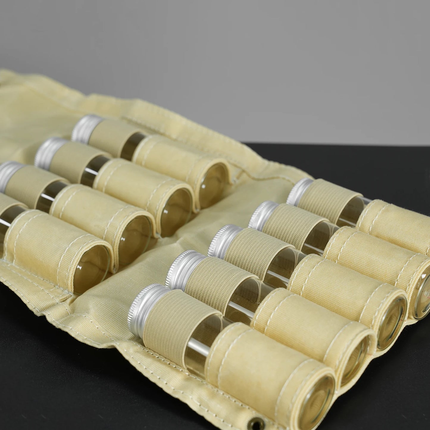 Camping Spice Containers with Vacuum Seal